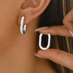Boucles d'oreilles créoles élégantes au design géométrique