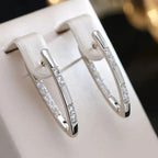 Boucles d'oreilles élégantes avec zircons